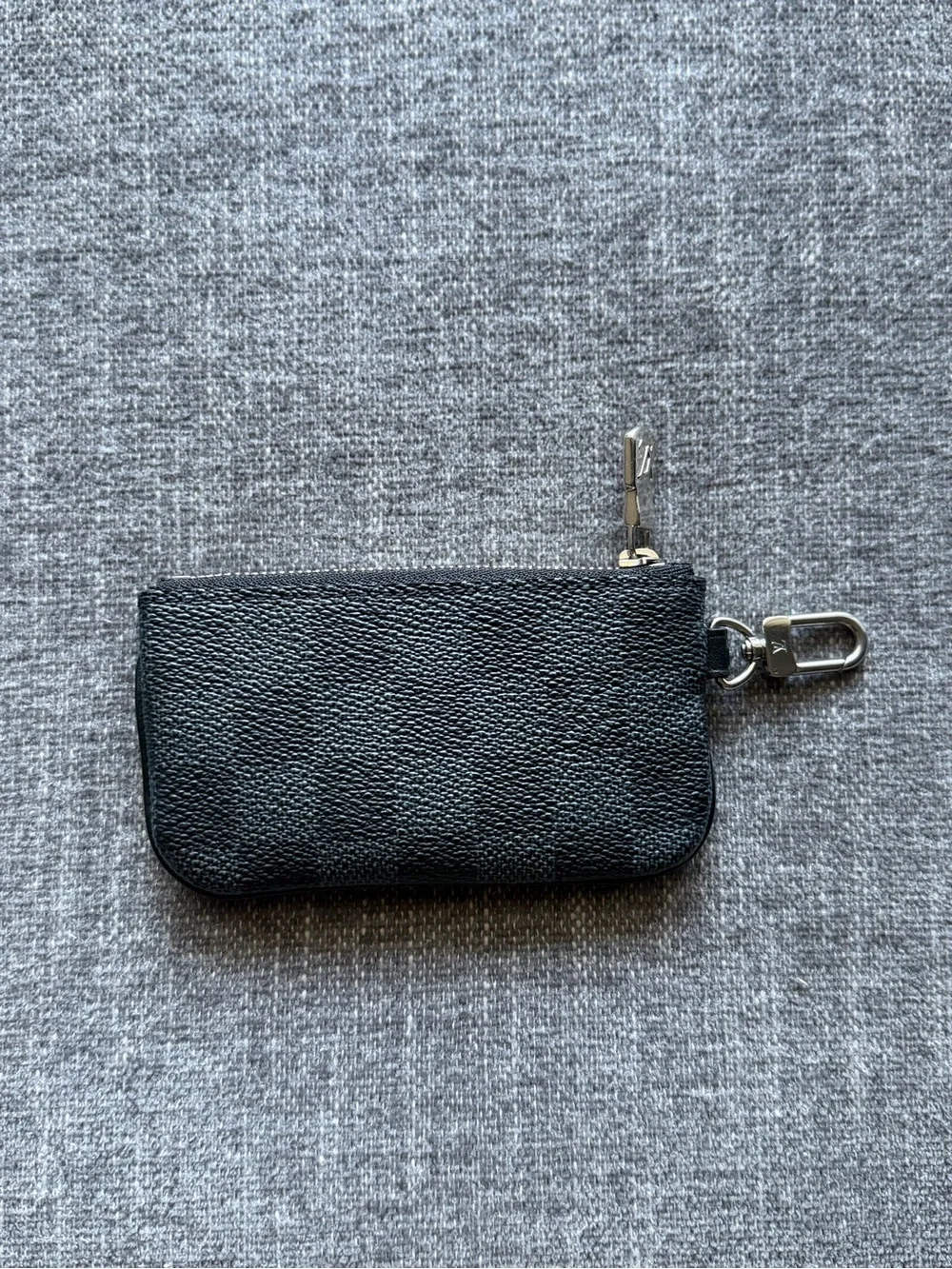 Louis Vuitton compact louis